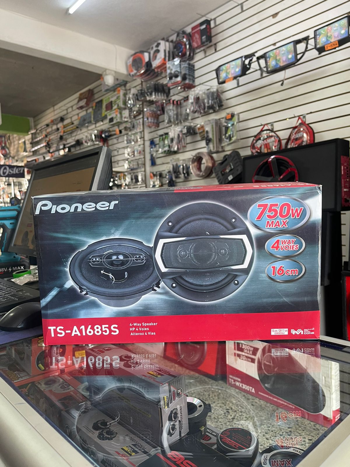 BOCINAS SEMI ORIGINAL PIONEER DE 750 WATTS 6.5 PULGADAS