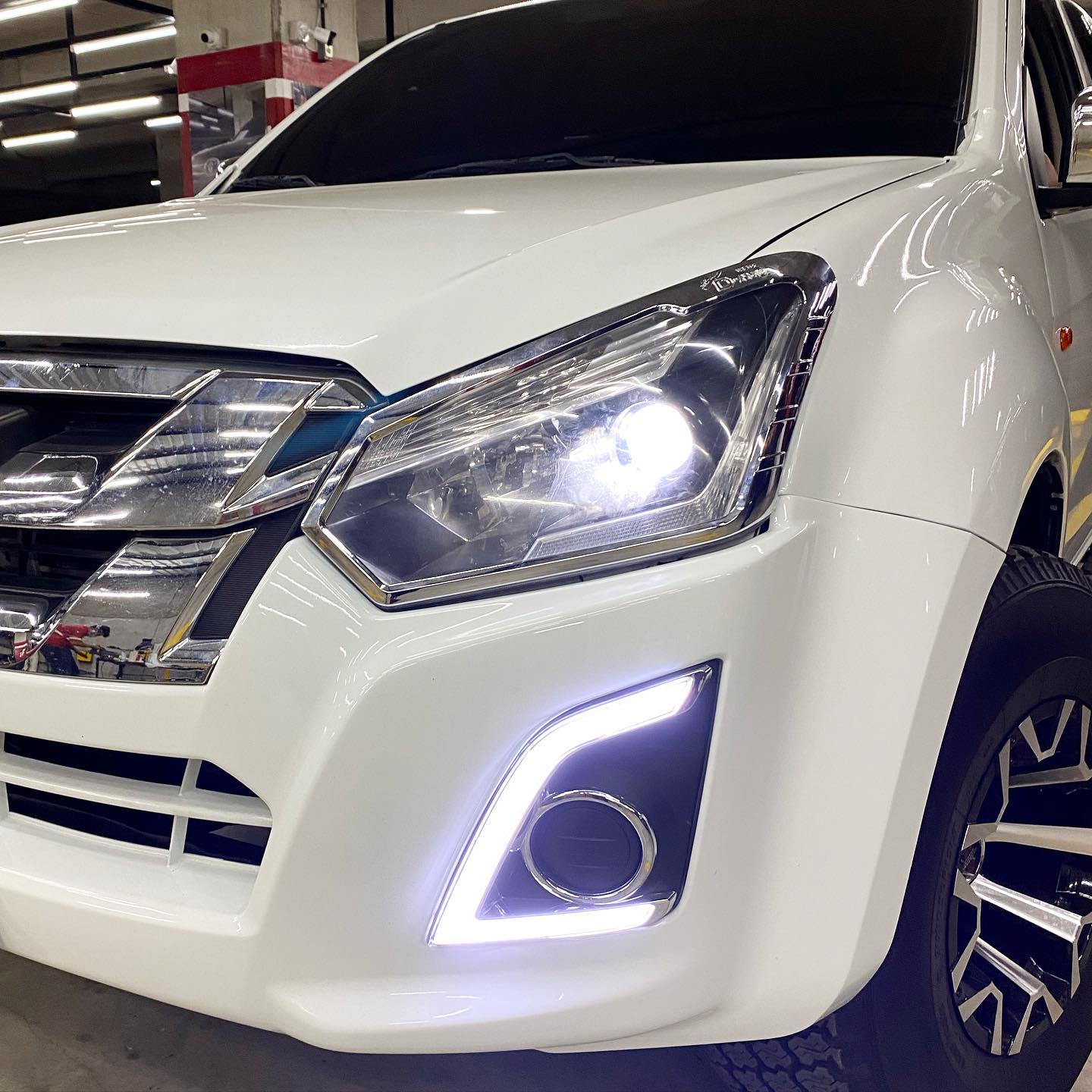 DRL DE IZUZU DMAX DEL 2016 AL 2019