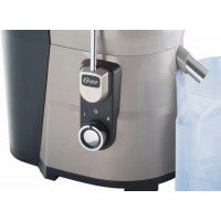 Extractor de jugos Oster motor de 600 watts